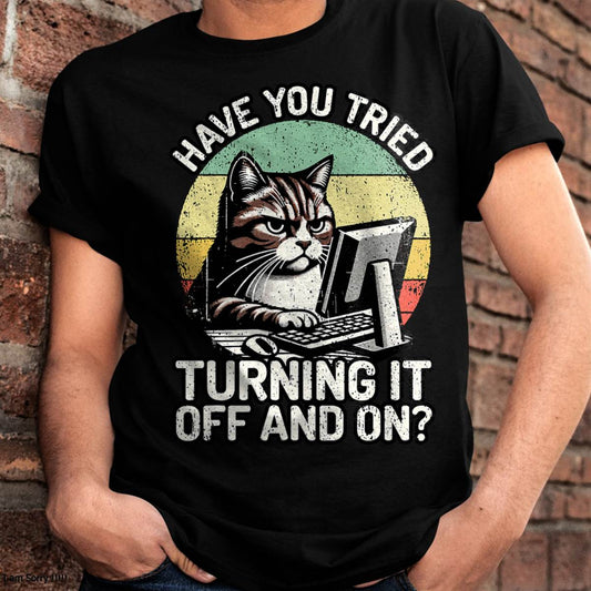 Tech Support Humor I Cat Tech Engineer I Computer IT Guy T-Shirt