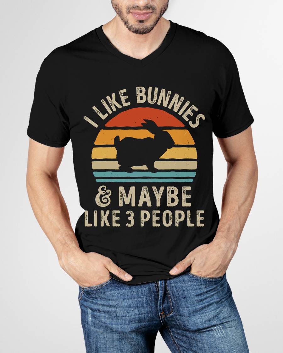Like Bunnies And Maybe Like 3 People Bunny Rabbit Retro T-Shirt