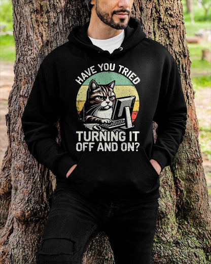 Tech Support Humor I Cat Tech Engineer I Computer IT Guy T-Shirt