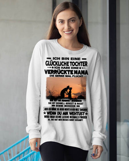 AUGUST, ICH BIN EINE GLÜCKLICHE TOCHTER - GIFT T SHIRT FROM MOM TO DAUGHTER - SNOW GER08 (SKU2606-133-08)