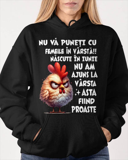 IUNIE, NU VĂ PUNEȚI CU FEMEILE ÎN VÂRSTĂ!! - SNOW RO06 (SKU2606-97-06)