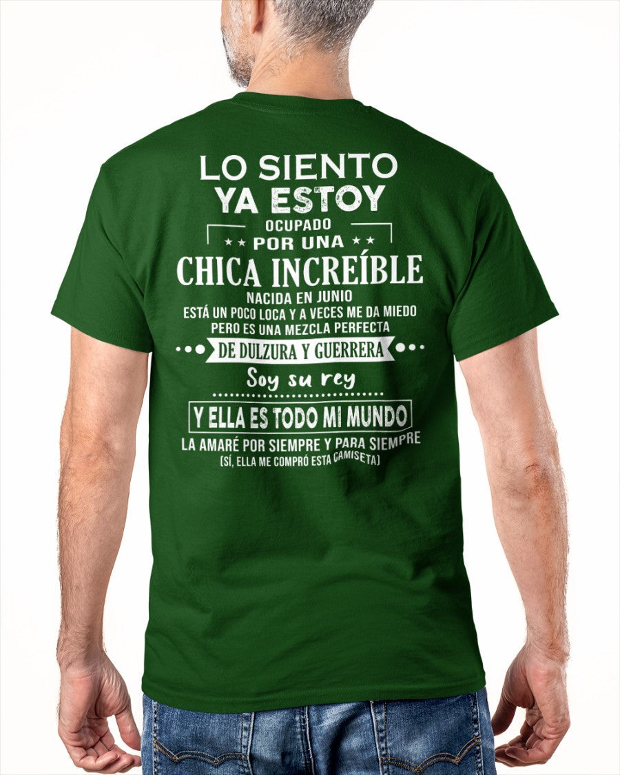 Lo siento chicas, ya estoy pillado - Mi novia está un poco loca y es adorable - Regalo especial para tu novio o esposo - (SKU04-156-06) - SNOW06