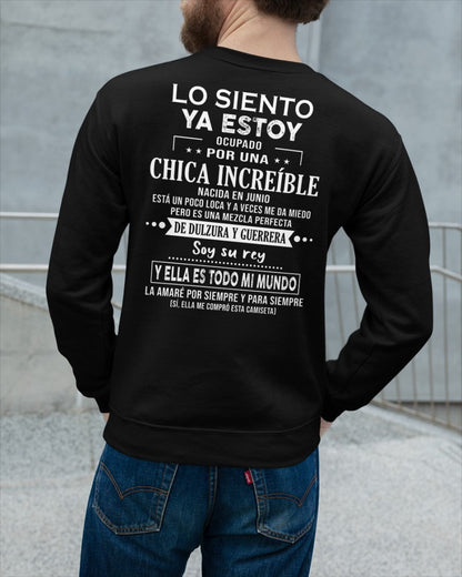 Lo siento chicas, ya estoy pillado - Mi novia está un poco loca y es adorable - Regalo especial para tu novio o esposo - (SKU04-156-06) - SNOW06