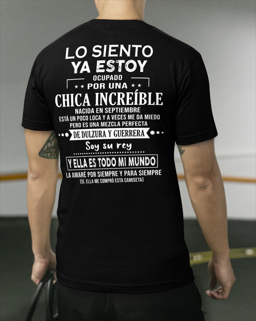 Lo siento chicas, ya estoy pillado - Mi novia está un poco loca y es adorable - Regalo especial para tu novio o esposo - (SKU04-156-09) - SNOW09