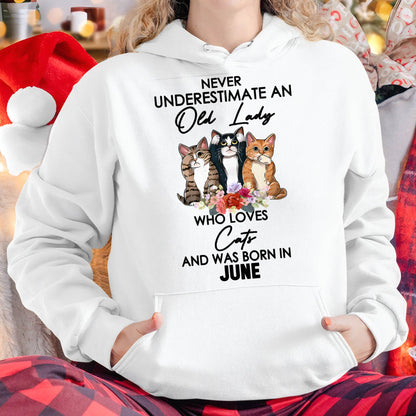 Never Underestimate An Old Lady Who Loves Cats Born June T-Shirt