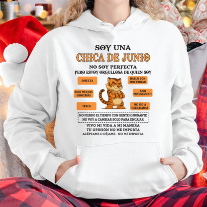 JUNE SHIRT, NO SOY PERFECTA PERO ESTOY ORGULLOSA DE QUIEN SOY - SNOW06 (SKU2604-45-06)