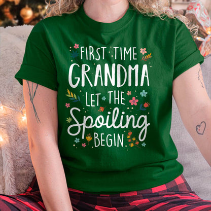 FIRST TIME GRANDMA T-SHIRT – PERFECT GIFT FOR NEW GRANDMAS - snow00 (SKU8-GRA00)
