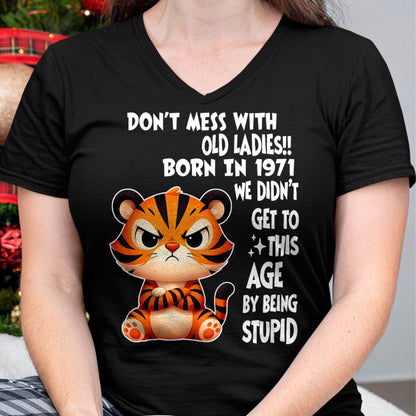 1971 SHIRT, DON'T MESS WITH OLD LADIES - SNOW00 (SKU2609-234-1971)
