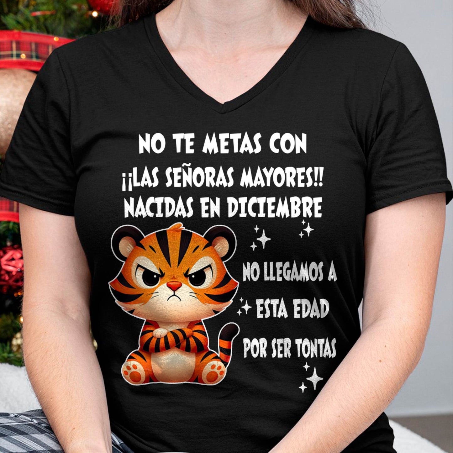 DICIEMBRE SHIRT, NO TE METAS CON MUJERES MAYORES - FMA SNOW12 (SKU2604-164-12)
