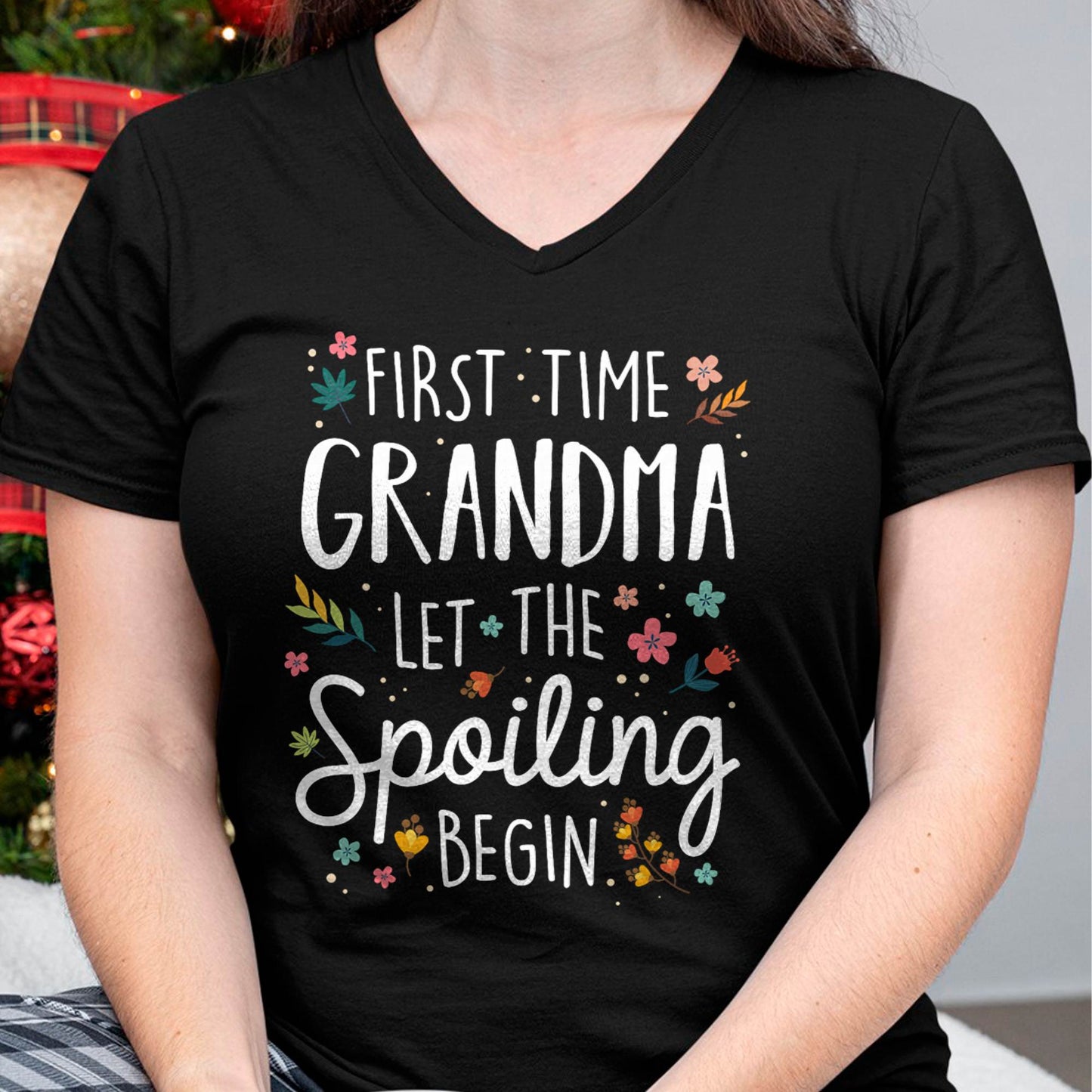 FIRST TIME GRANDMA T-SHIRT – PERFECT GIFT FOR NEW GRANDMAS - snow00 (SKU8-GRA00)