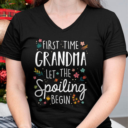 FIRST TIME GRANDMA T-SHIRT – PERFECT GIFT FOR NEW GRANDMAS - snow00 (SKU8-GRA00)