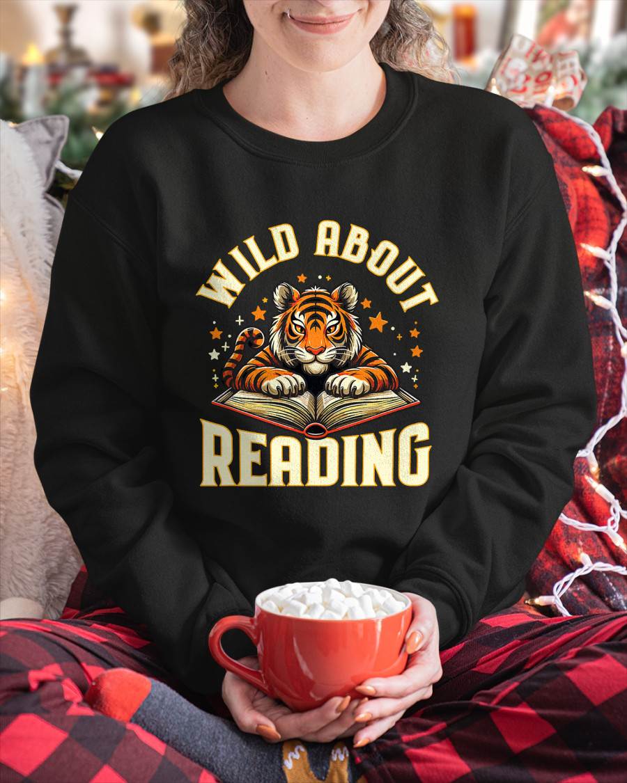 Wild About Reading Tiger Design for Teachers & Students T-Shirt