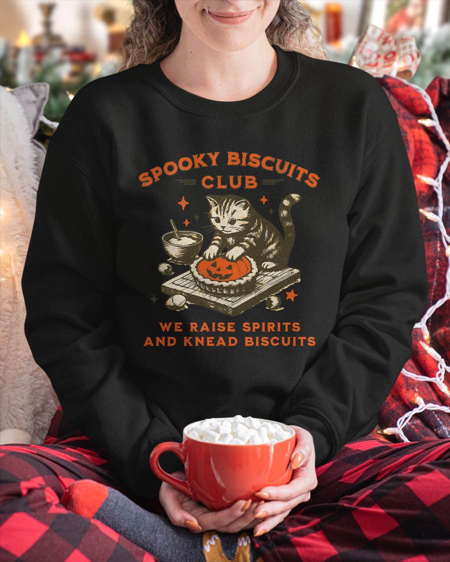 Spooky Biscuits Club Cat, Funny Halloween Baking Tee T-Shirt