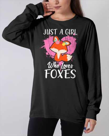 Just a Girl Who Loves Foxes T Shirt Pink Cute Heart and Fox T-Shirt