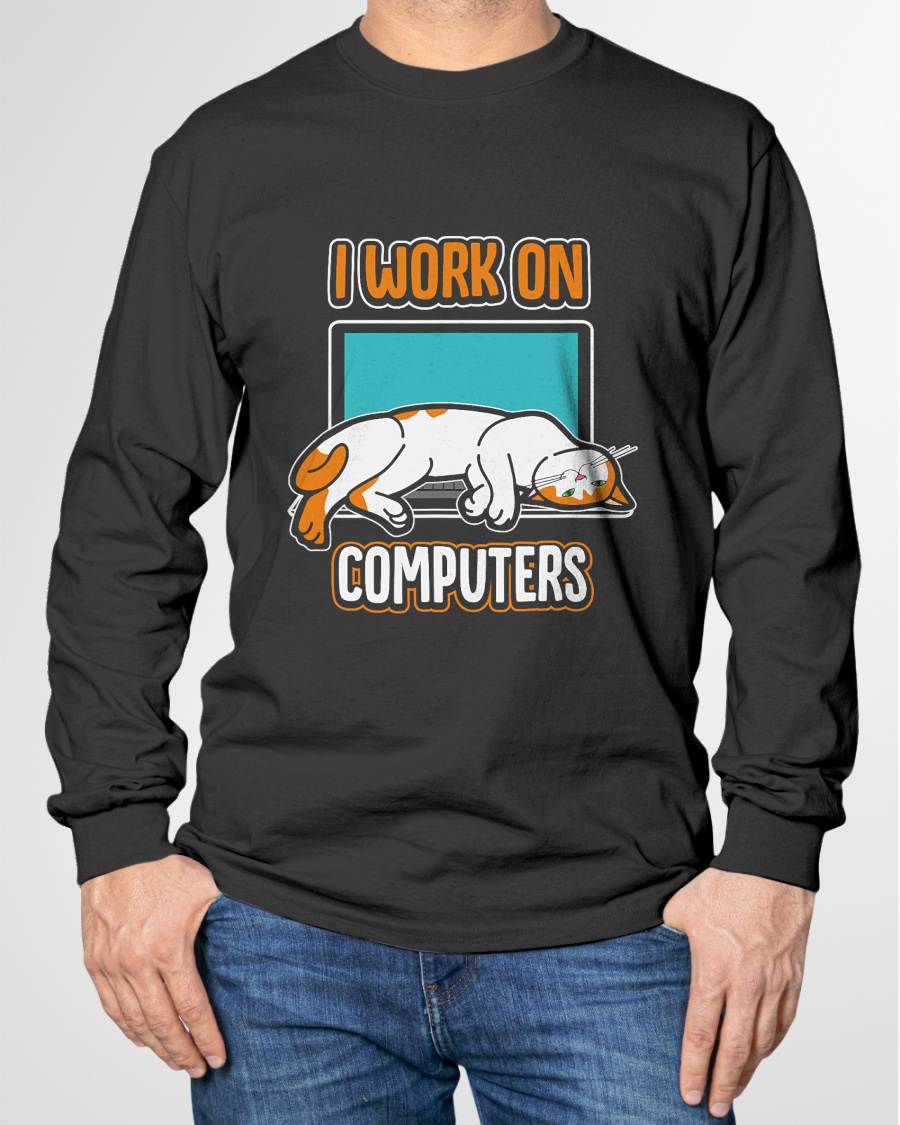 Funny Cats and Computers Halloween Kitty for pet Lovers T-Shirt Small