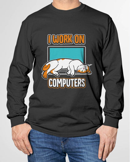 Funny Cats and Computers Halloween Kitty for pet Lovers T-Shirt Small