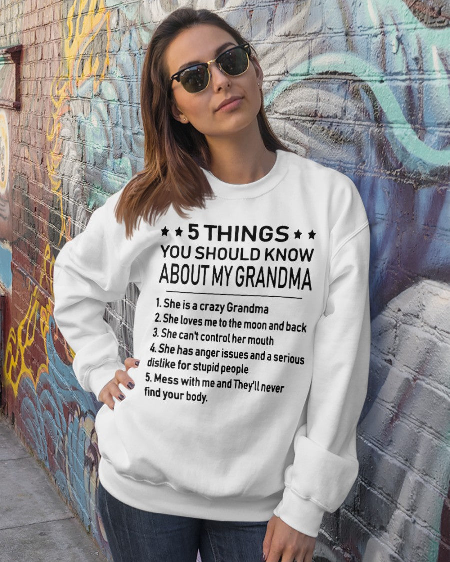 5 THINGS  YOU SHOULD KNOW ABOUT MY GRANDMA - Gift for granddaughter snow00 (SKU10-18)