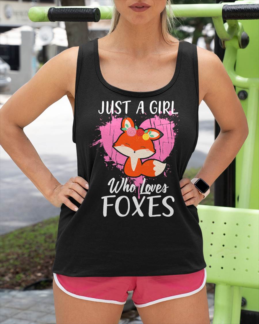Just a Girl Who Loves Foxes T Shirt Pink Cute Heart and Fox T-Shirt
