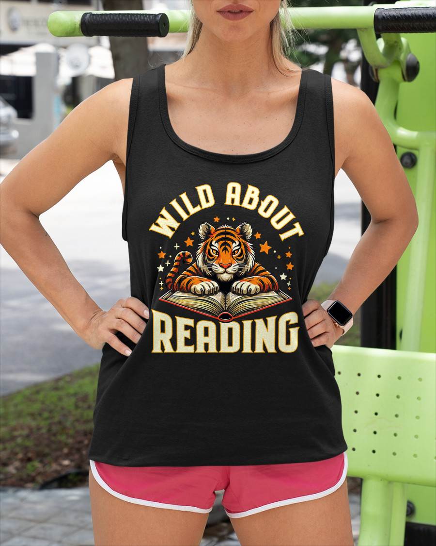Wild About Reading Tiger Design for Teachers & Students T-Shirt