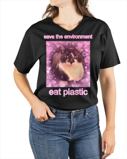 Save The Environment Eat Plastic Funny Cute Cat Meme T-Shirt