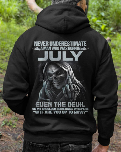 JULY, NEVER UNDERESTIMATE A MAN WHO WAS BORN IN JULY-SNOW MALE07 (SKU08-05-07)