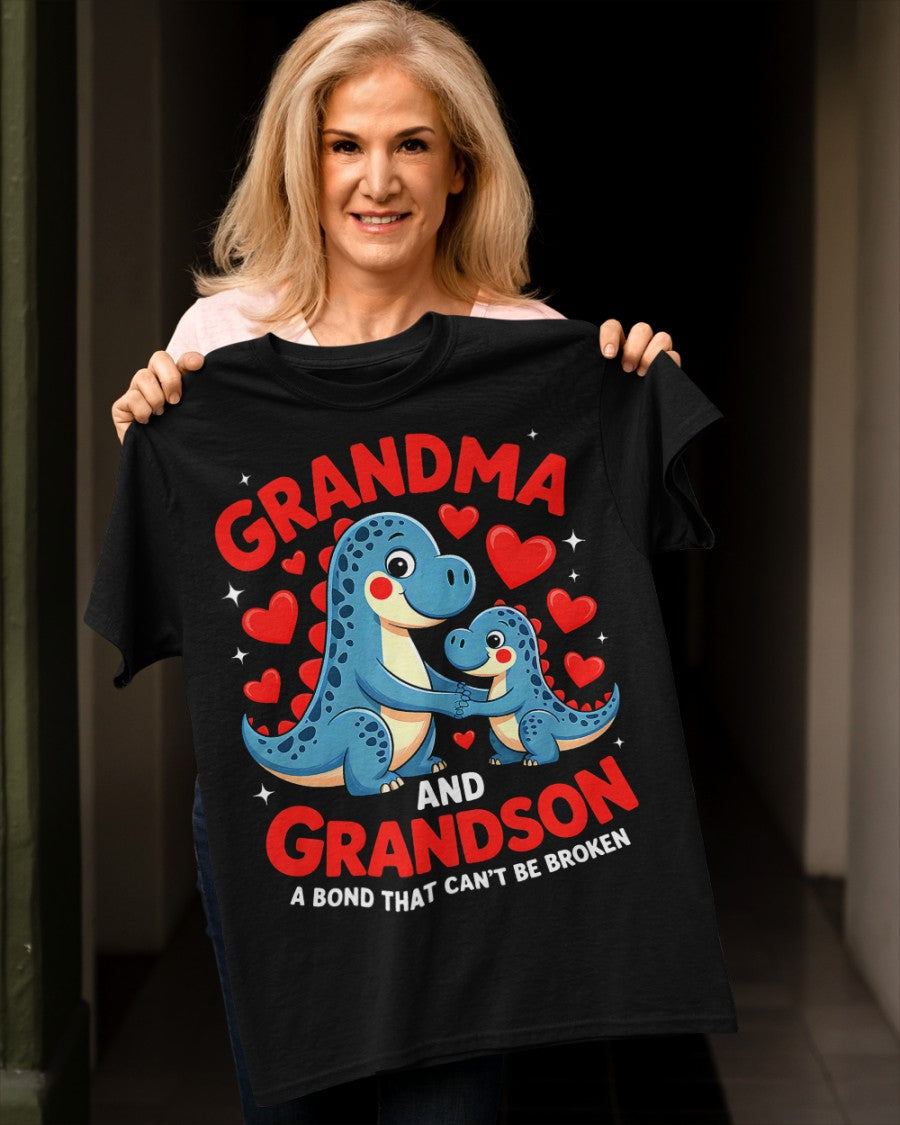 GRANDMA AND GRANDSON A BOND THAT CAN'T BE BROKEN DINOSAUR UNISEX T-SHIRT snow00 (SKU-GMS3)