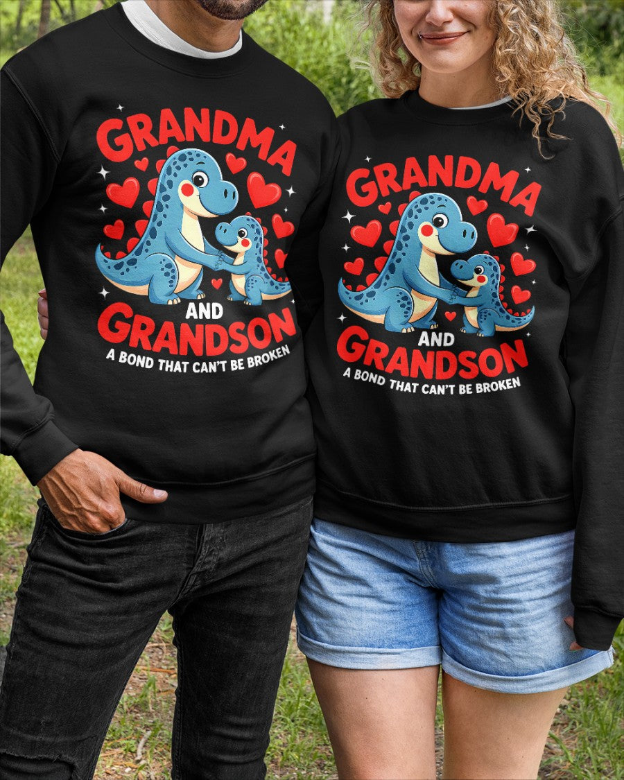 GRANDMA AND GRANDSON A BOND THAT CAN'T BE BROKEN DINOSAUR UNISEX T-SHIRT snow00 (SKU-GMS3)