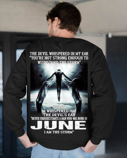 JUNE, NEVER UNDERESTIMATE A MAN WHO WAS BORN IN JUNE-SNOW MALE06 (SKU08-35-06)