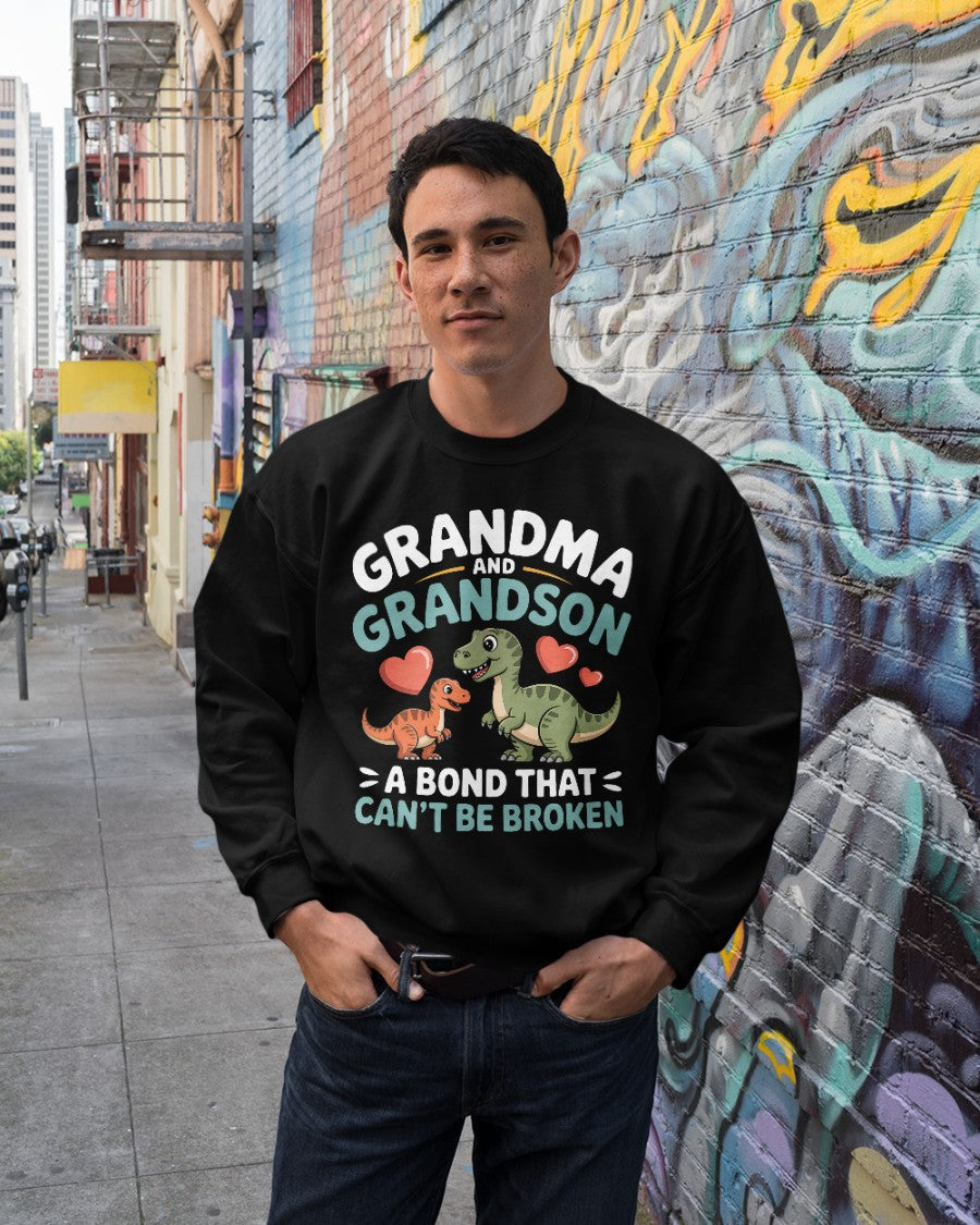 GRANDMA AND GRANDSON A BOND THAT CAN'T BE BROKEN DINOSAUR UNISEX T-SHIRT - snow00 (SKU-GMS5)