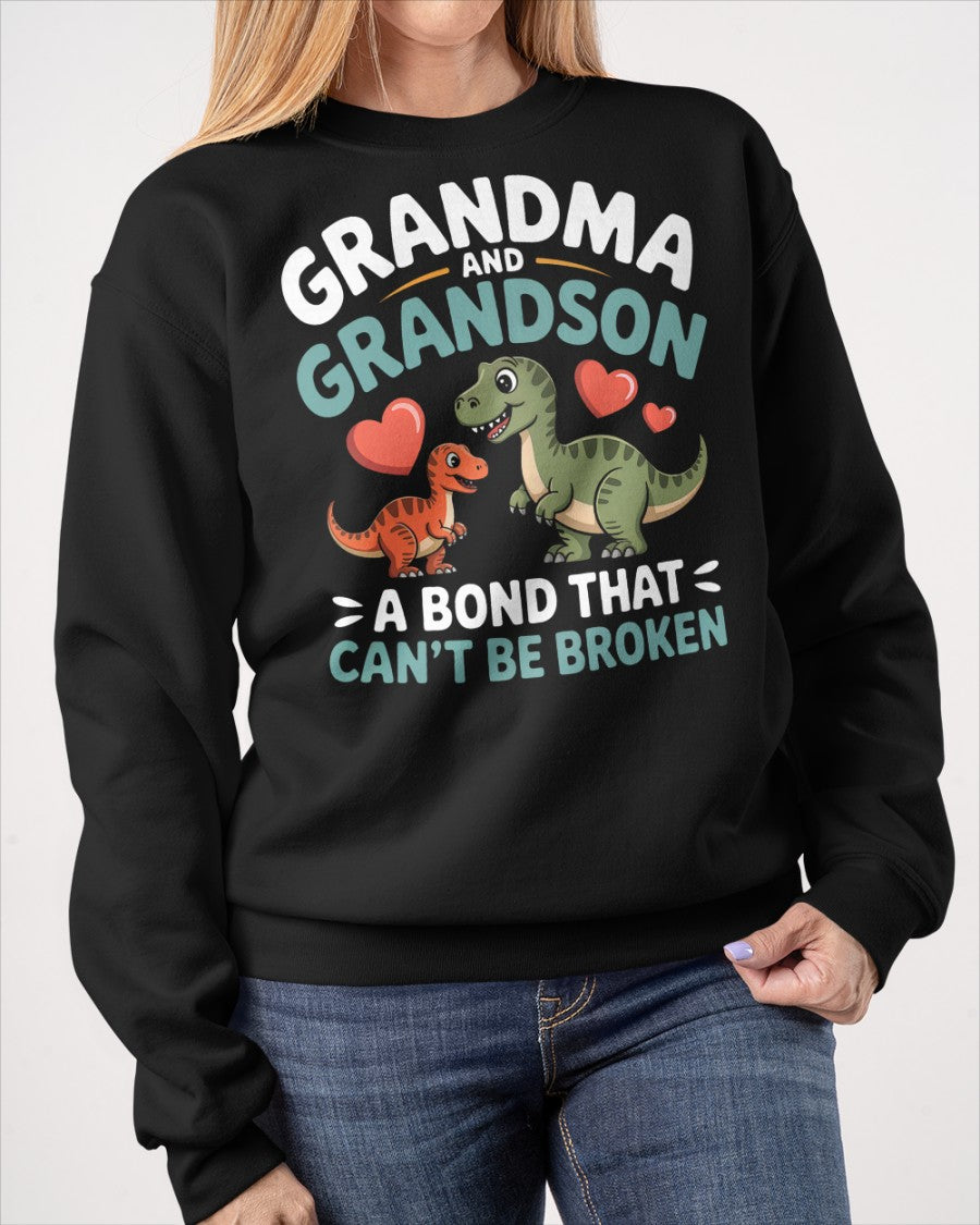 GRANDMA AND GRANDSON A BOND THAT CAN'T BE BROKEN DINOSAUR UNISEX T-SHIRT - snow00 (SKU-GMS5)