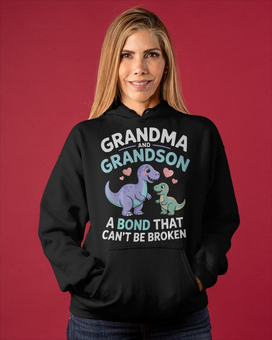 GRANDMA AND GRANDSON A BOND THAT CAN'T BE BROKEN DINOSAUR UNISEX T-SHIRT snow00 (SKU-GMS4)