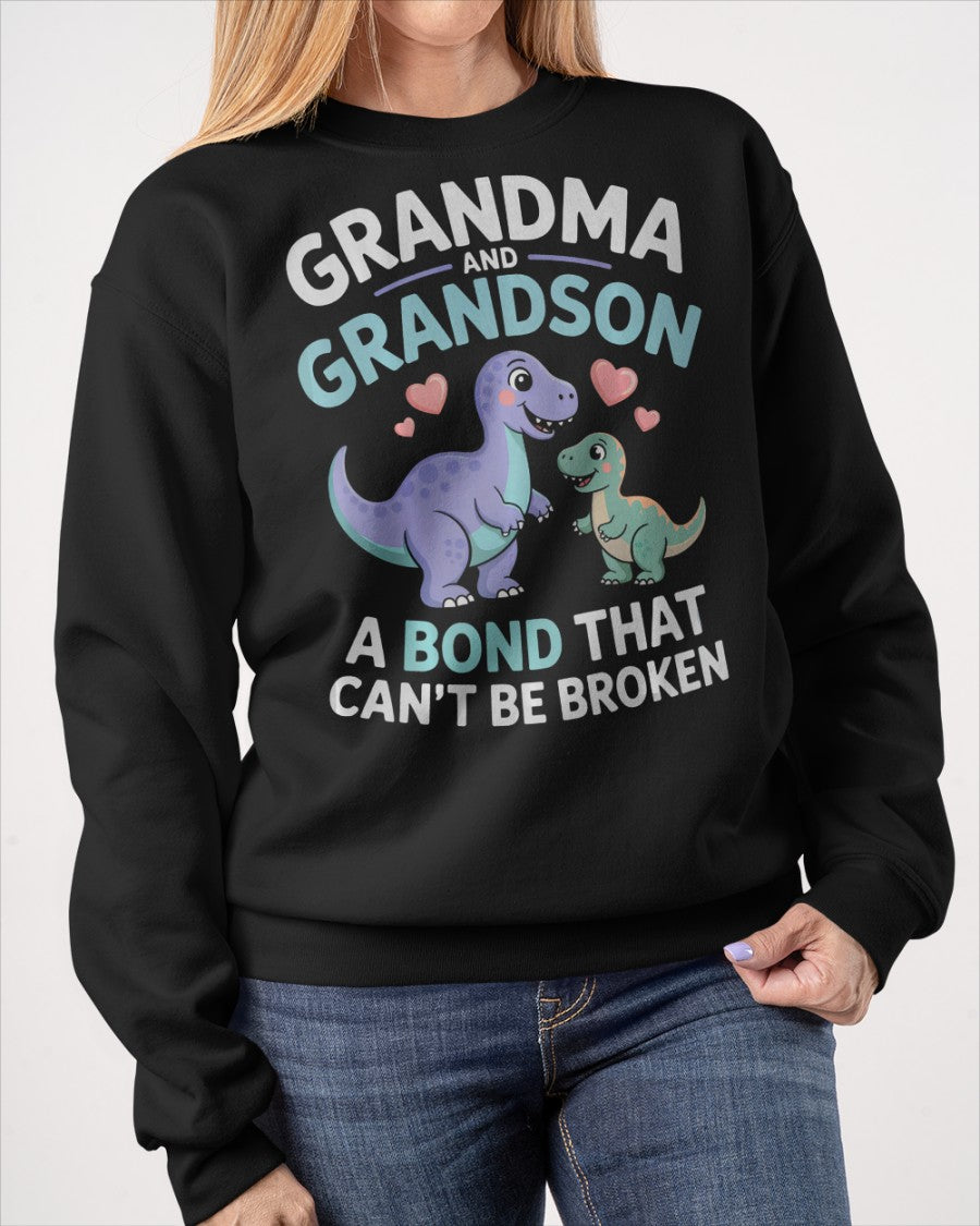 GRANDMA AND GRANDSON A BOND THAT CAN'T BE BROKEN DINOSAUR UNISEX T-SHIRT snow00 (SKU-GMS4)