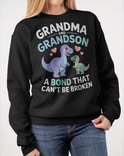 GRANDMA AND GRANDSON A BOND THAT CAN'T BE BROKEN DINOSAUR UNISEX T-SHIRT snow00 (SKU-GMS4)