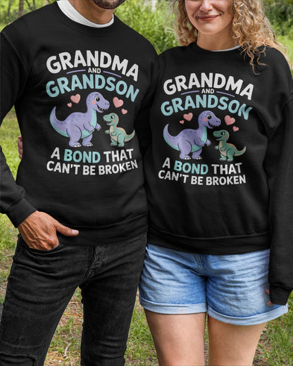 GRANDMA AND GRANDSON A BOND THAT CAN'T BE BROKEN DINOSAUR UNISEX T-SHIRT snow00 (SKU-GMS4)